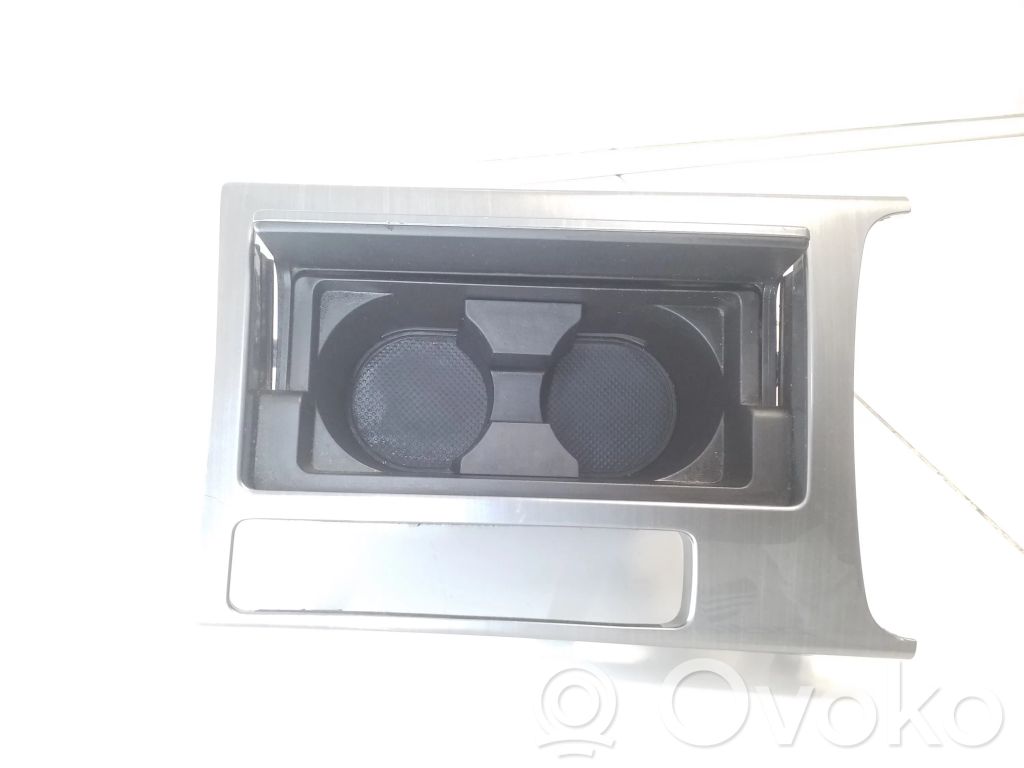 Mazda 6 Cup holder front 