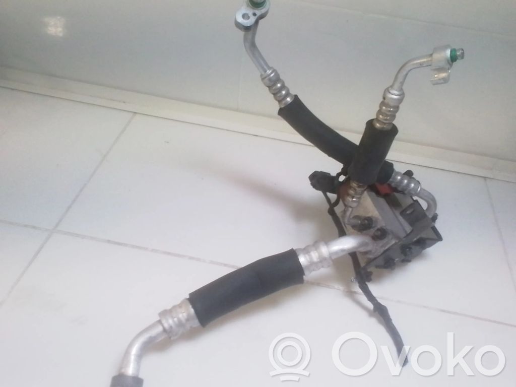 Válvula electromagnética   97725E4100