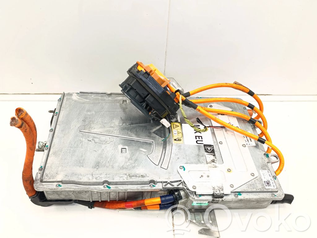 Inversor/convertidor de voltaje   105513901B