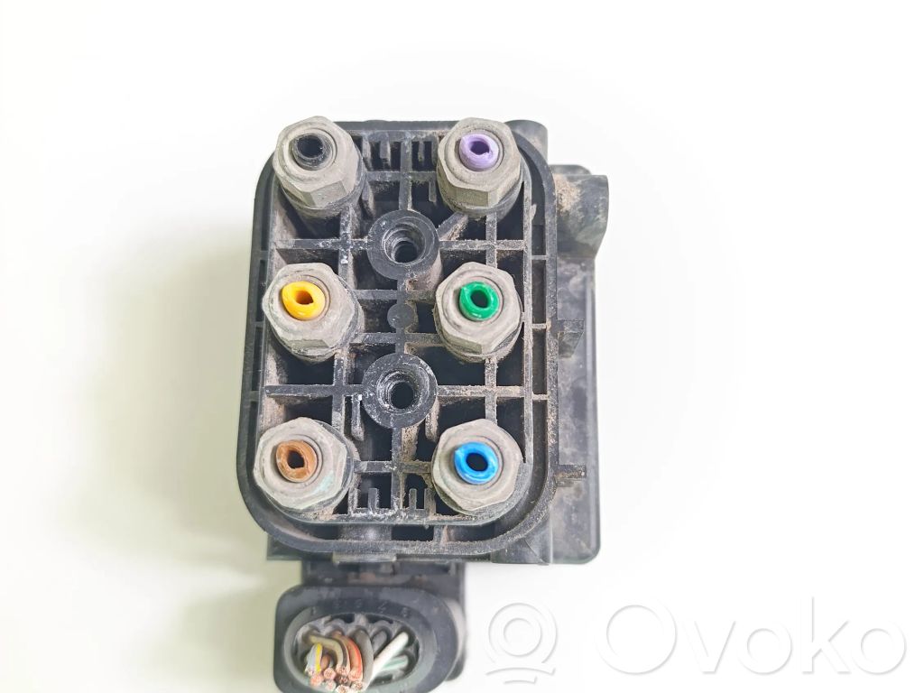 Tesla Model S Air suspension control unit module (rear) 
