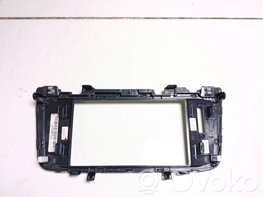 KIA Optima Radio/GPS head unit trim 