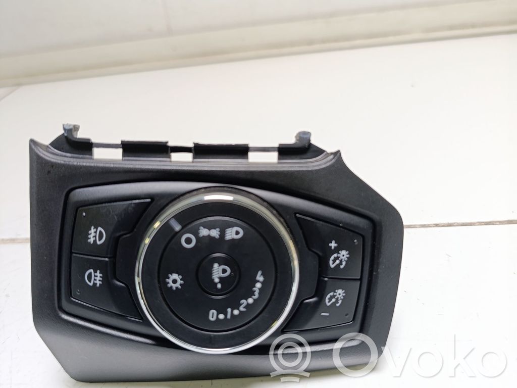 Ford Focus Light switch 