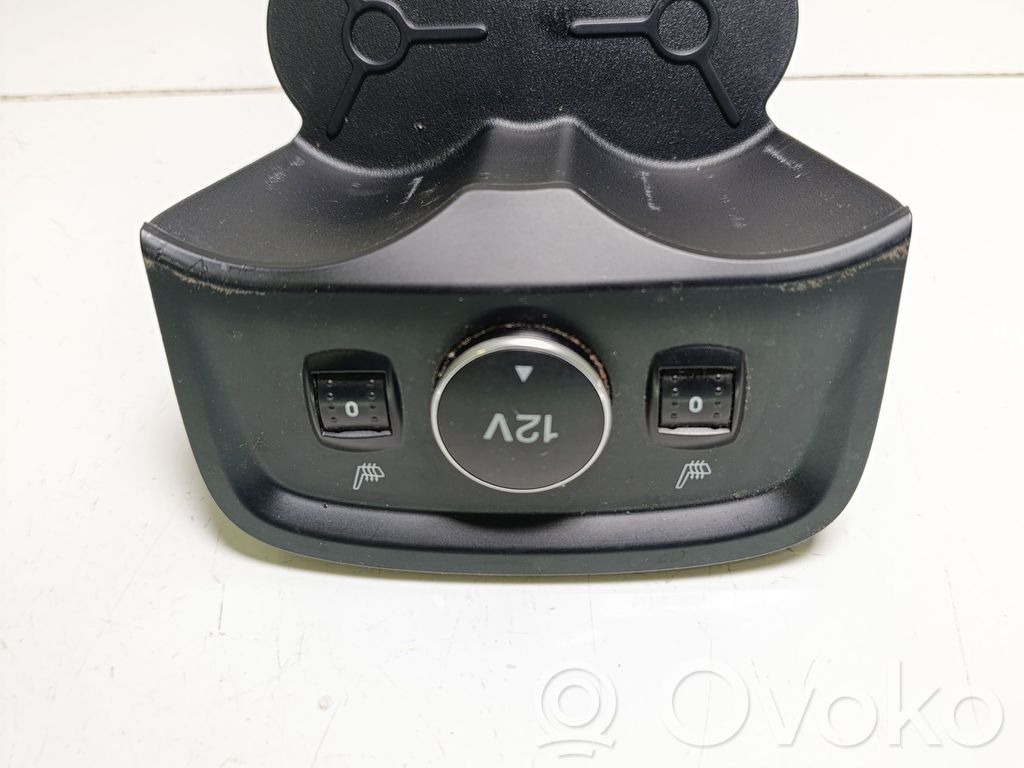 Interruptor de calefacción del asiento   BM51A047A
