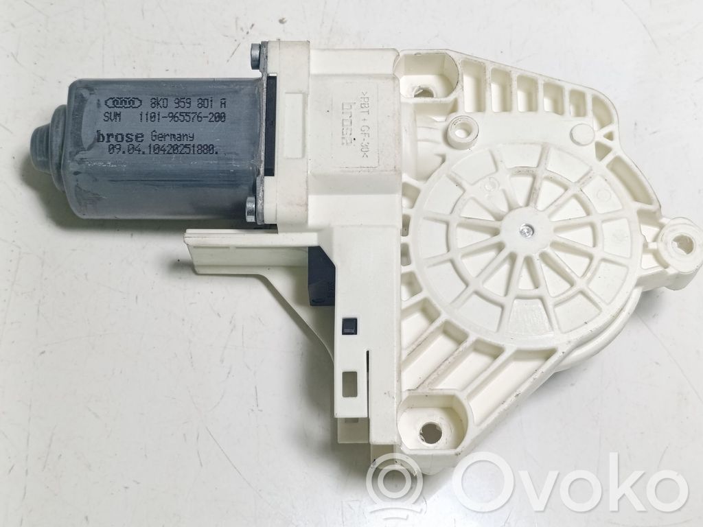 Audi A4 S4 B8 8K Silniczek podnoszenia szyby drzwi tylnych 
