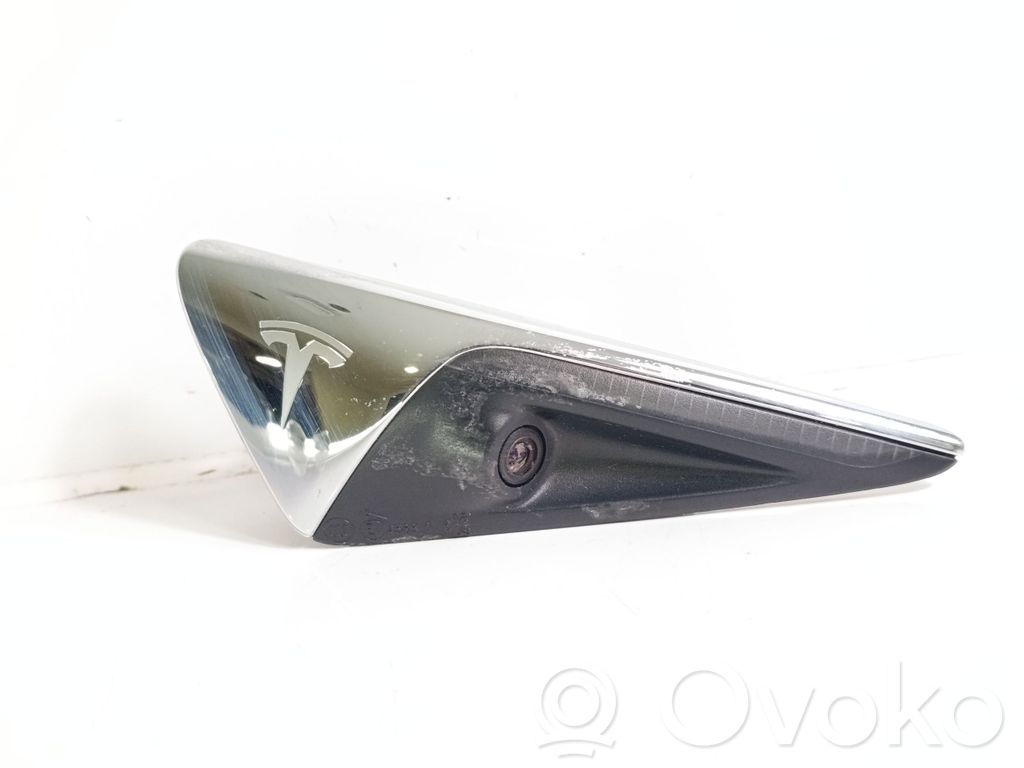 Tesla Model Y Side fender camera 
