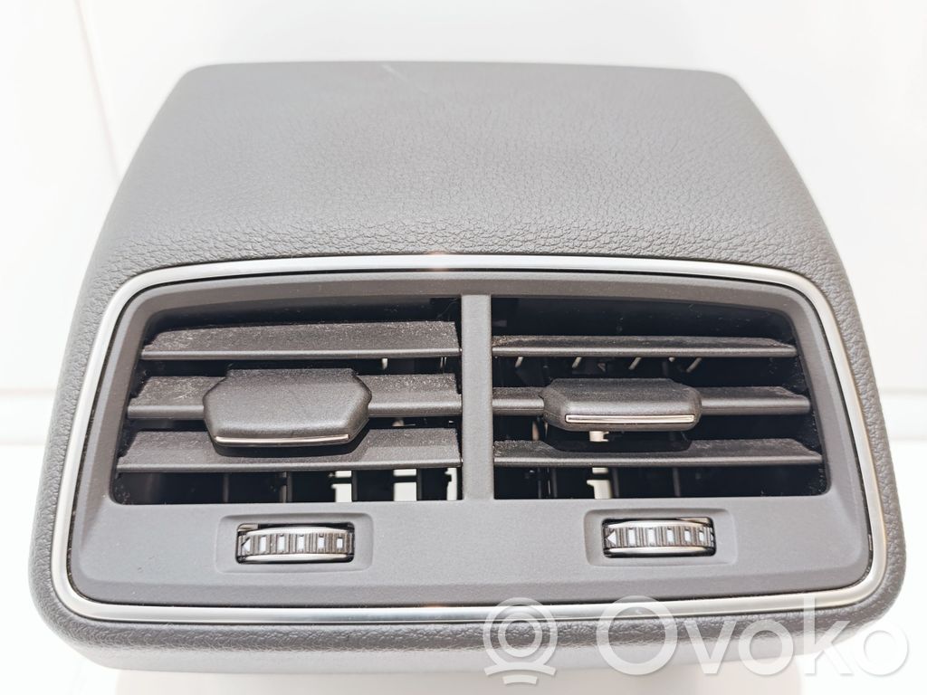 Audi e-tron Oro grotelės gale 