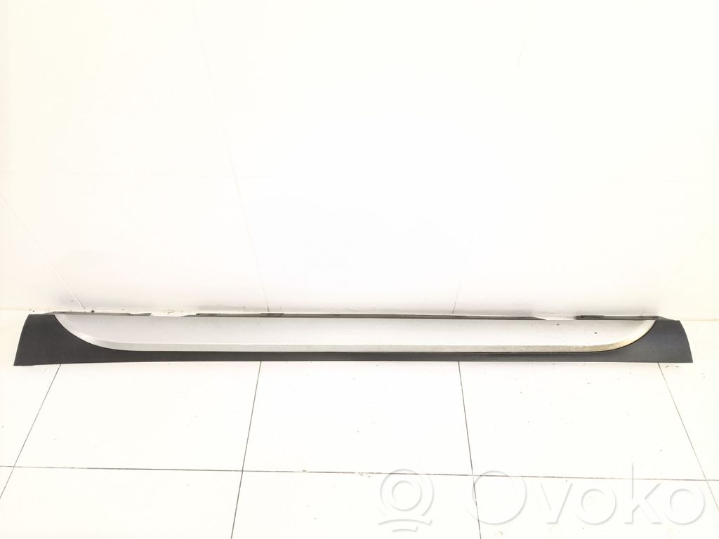 BMW X1 E84 Sill 