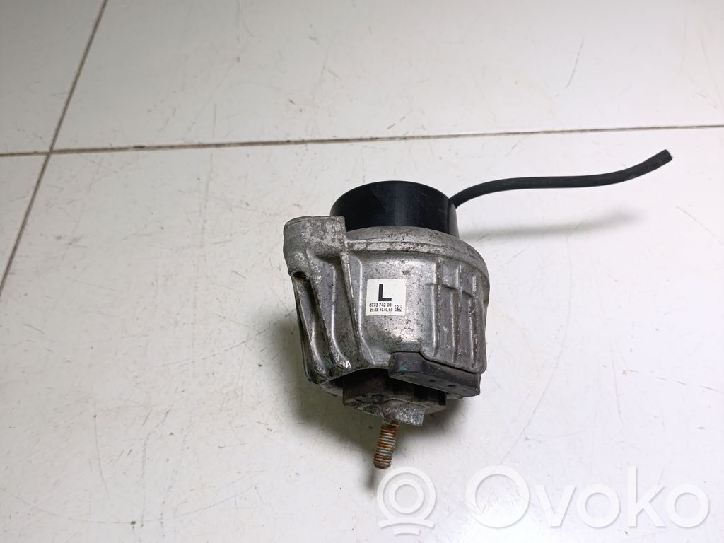 BMW X1 E84 Engine mount bracket 