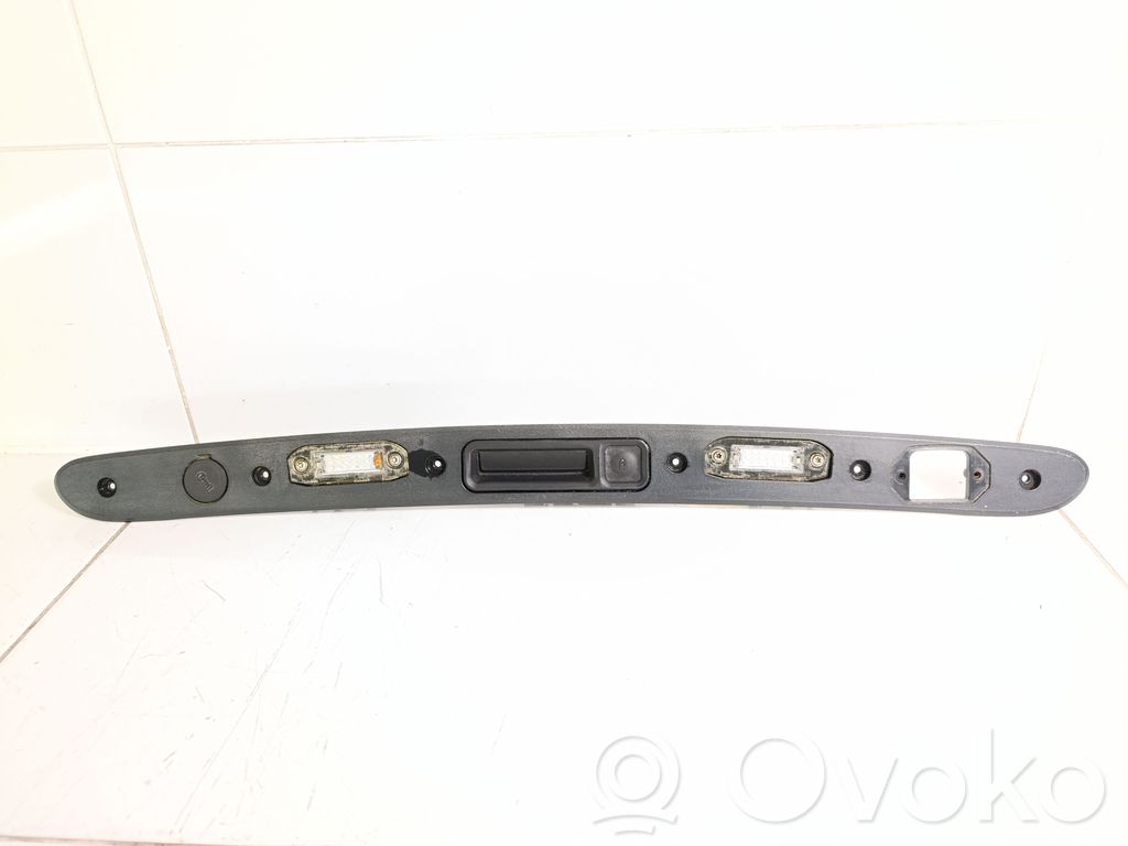 Volvo S60 Barra de luz de la matrícula/placa de la puerta del maletero 