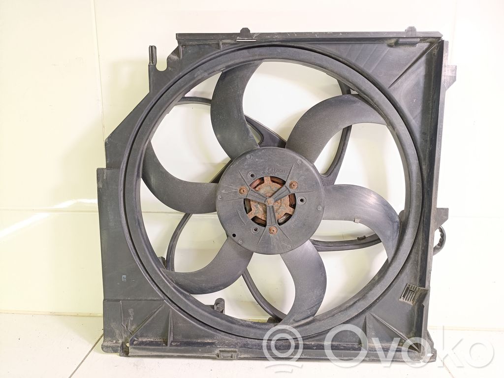 BMW X3 E83 Elektrisks radiatoru ventilators 