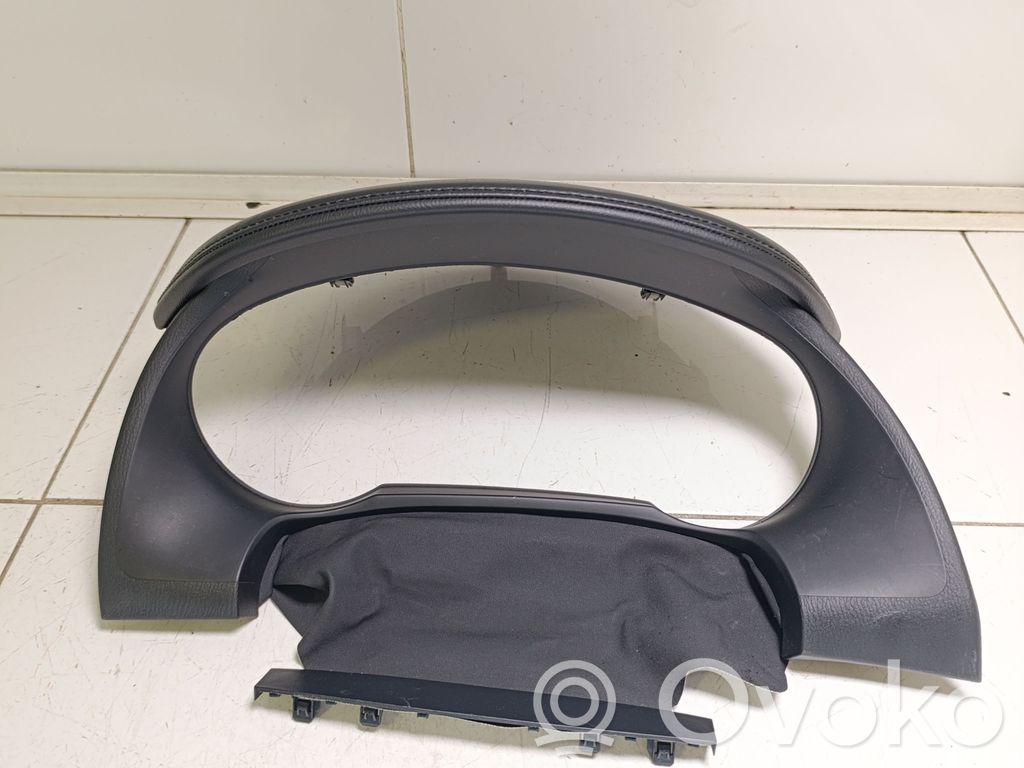 Mazda 6 Moldura del panel 
