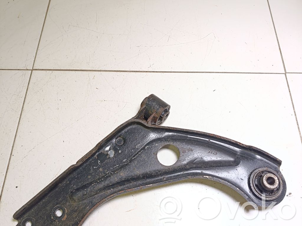 Peugeot 5008 II Front control arm 