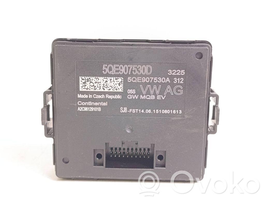 Volkswagen Golf VII Gateway control module 