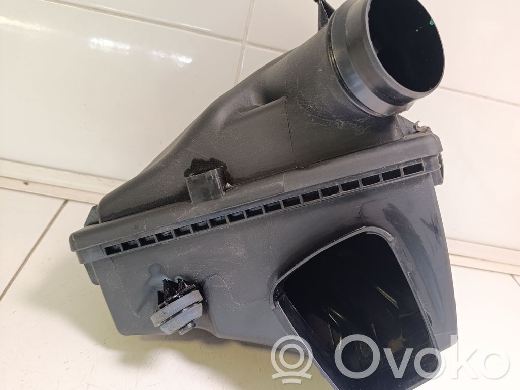 BMW 3 F30 F35 F31 Obudowa filtra powietrza 