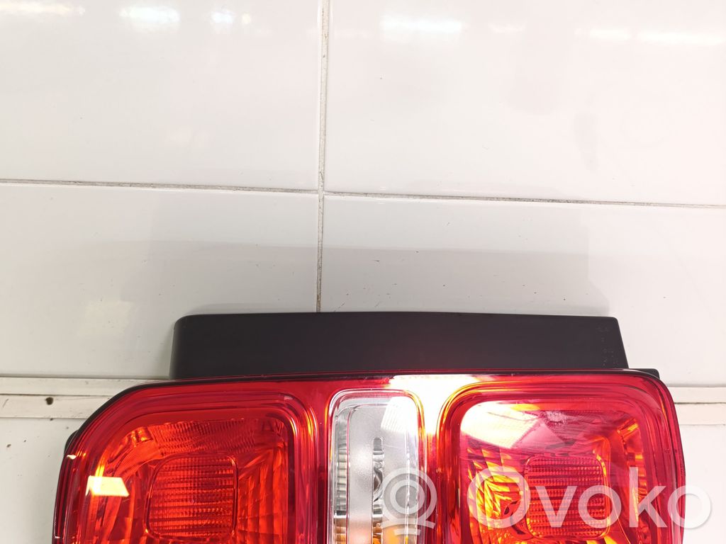 Rear/tail lights   2021101188,A002ZH