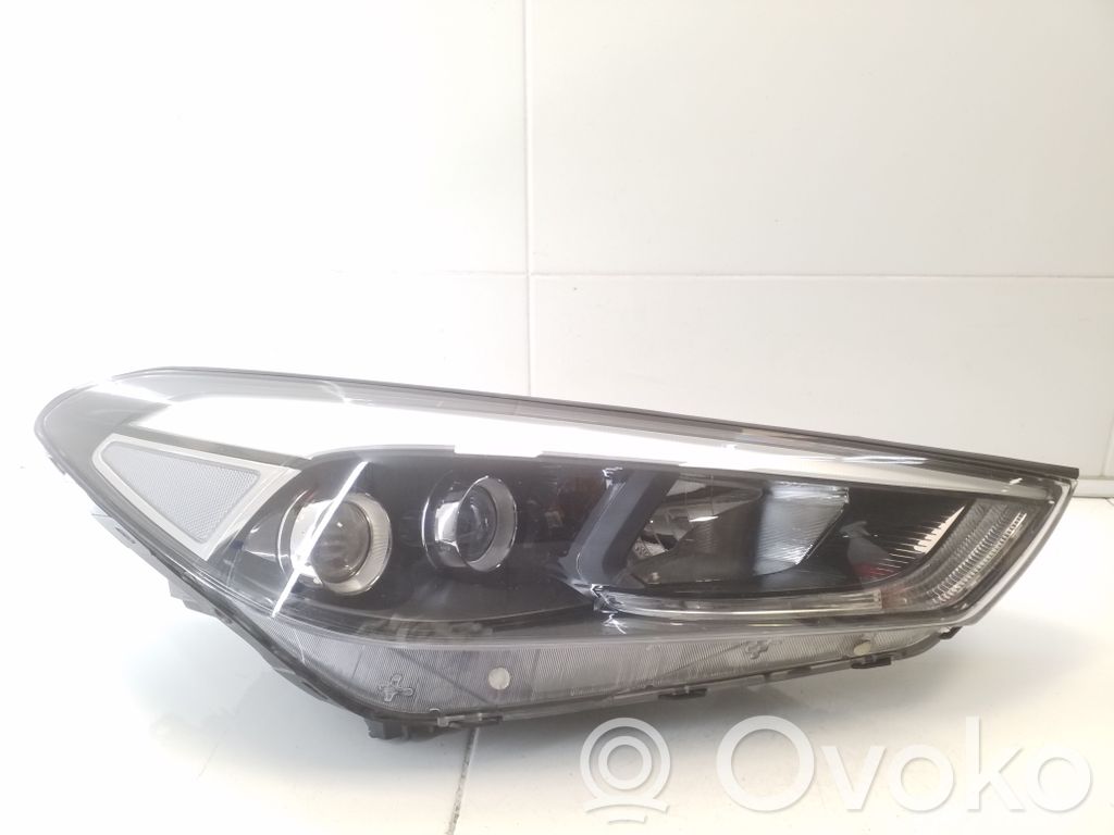 Hyundai Tucson TL Headlight/headlamp 