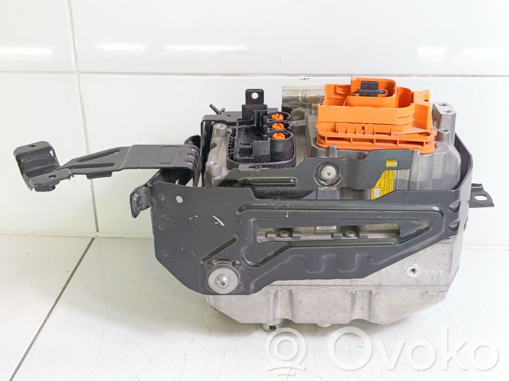 BMW 5 G30 G31 G38 Voltage converter inverter 