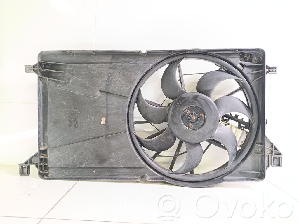 Ford C-MAX I Elektrisks radiatoru ventilators 