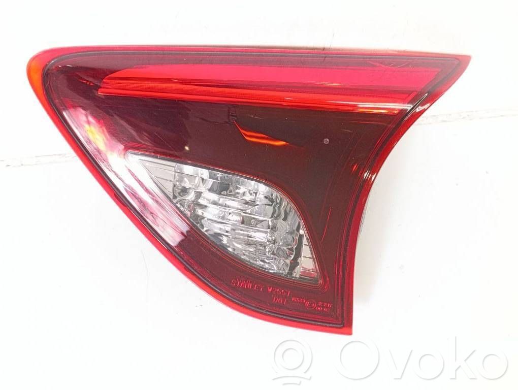 Mazda CX-5 Aizmugurējais lukturis pārsegā 