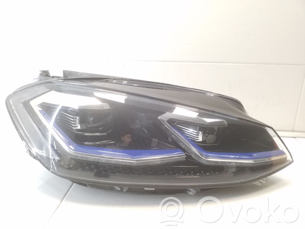 Volkswagen Golf VII Scheinwerfer 