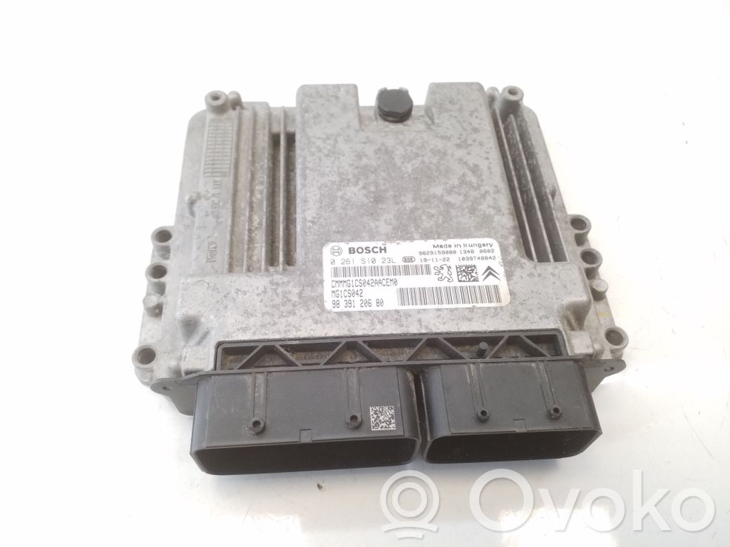 Peugeot 3008 II Engine control unit/module 