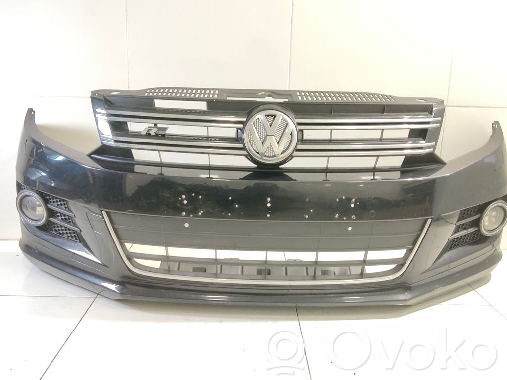 Volkswagen Tiguan Parachoques delantero 