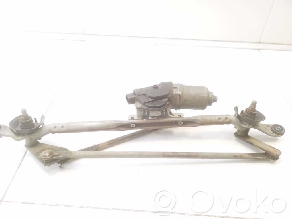Mazda CX-5 Front wiper linkage and motor 