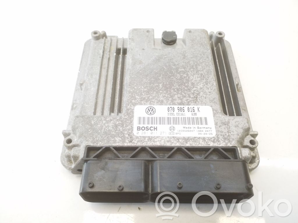 Volkswagen Transporter - Caravelle T5 Sterownik / Moduł ECU 