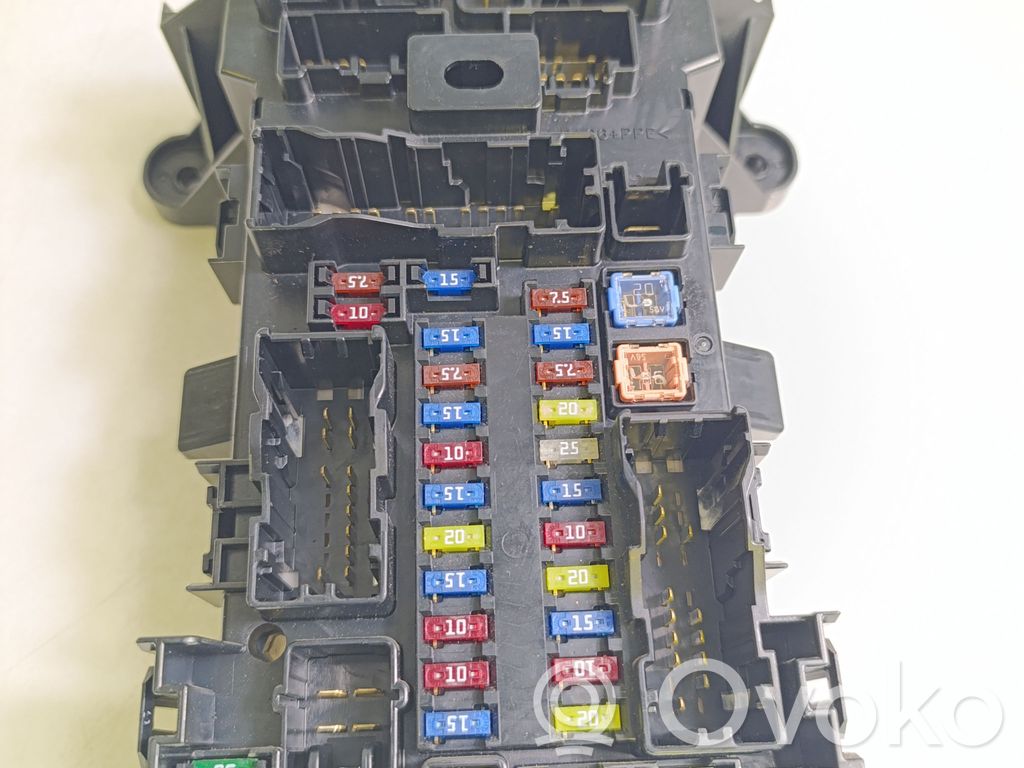 Suzuki Grand Vitara II Module de fusibles 