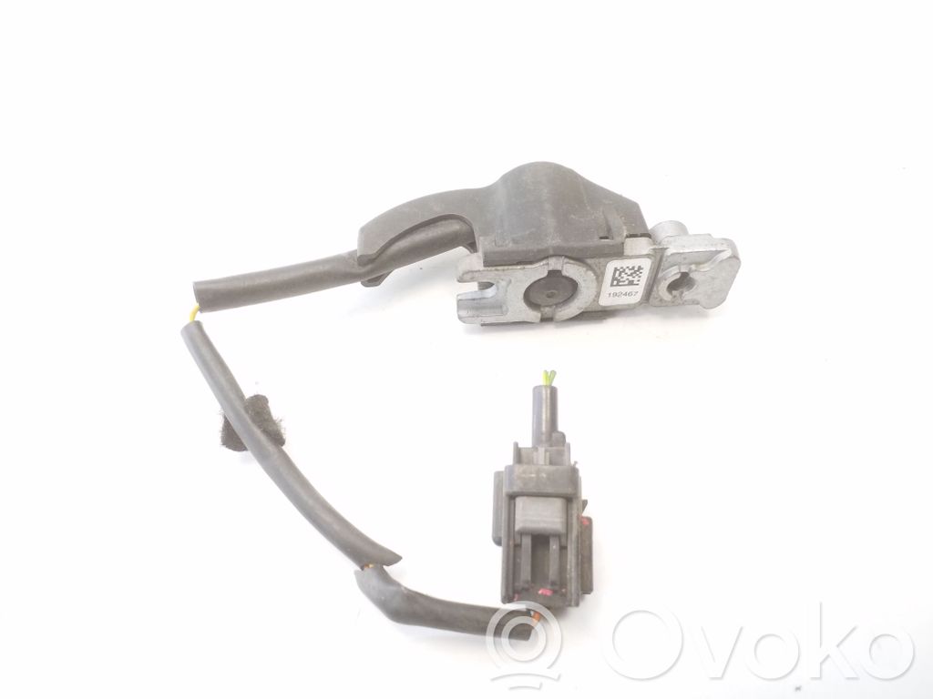 Volvo V40 Airbagsensor Crashsensor Drucksensor 