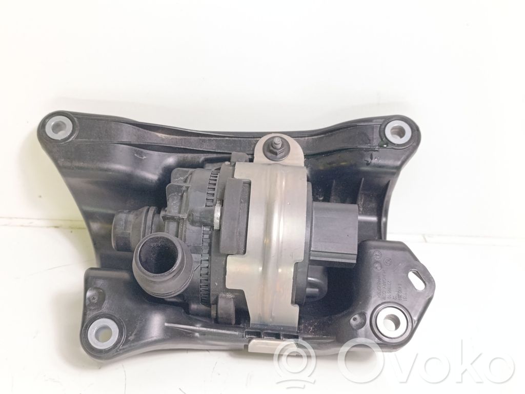 BMW i4 Electric auxiliary coolant/water pump 