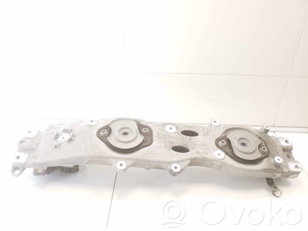 Volkswagen Golf VII Moottorin kiinnikekorvake (käytetyt) 