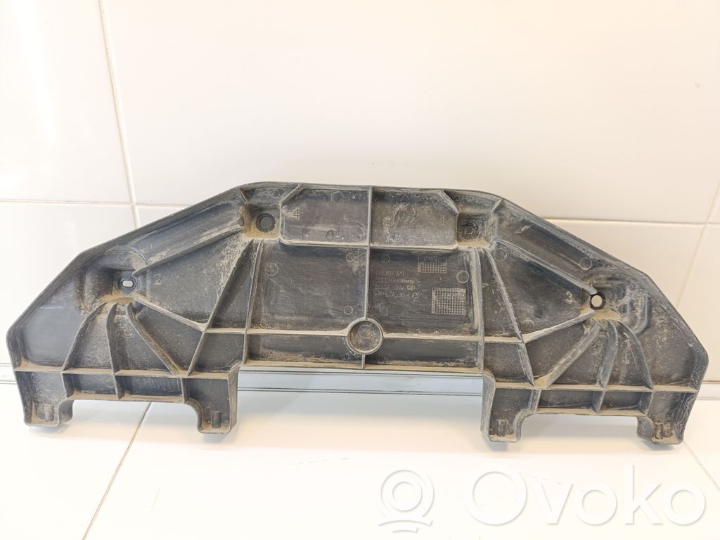 Audi e-tron Rear bumper mounting bracket 