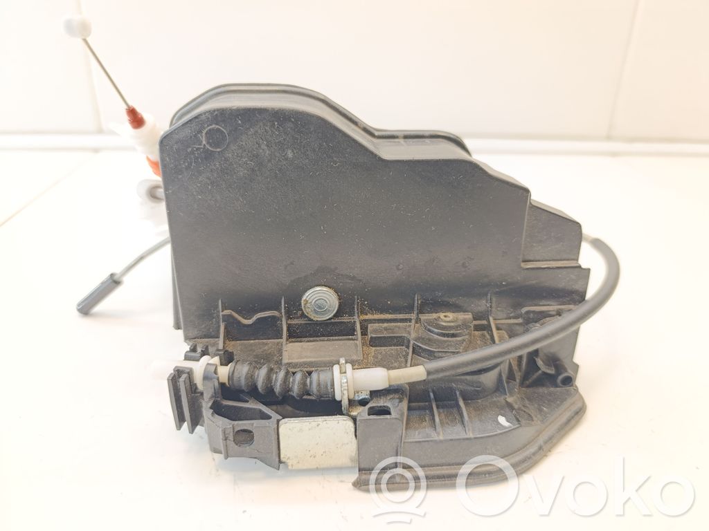 BMW 1 F20 F21 Serratura portiera posteriore 