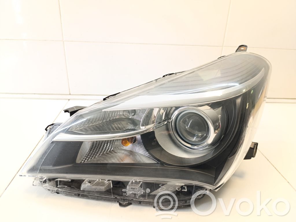 Toyota Yaris Headlight/headlamp