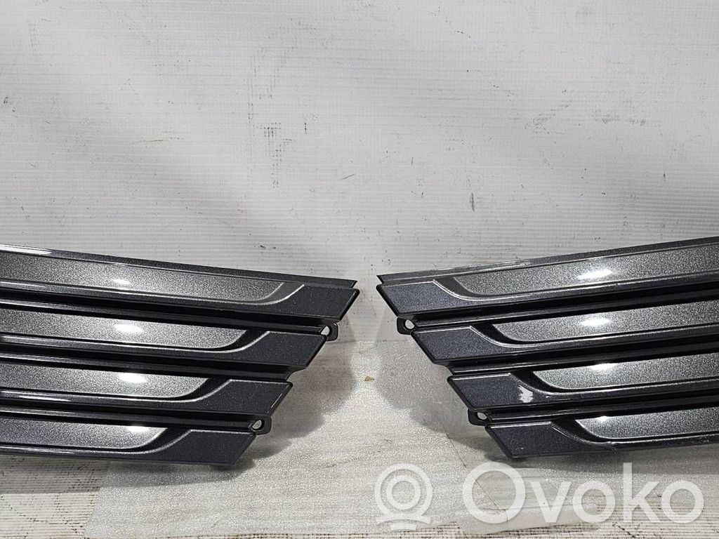 Toyota Corolla E160 E170 Moldura/rejilla de la luz antiniebla delantera 