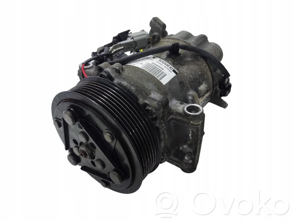 Renault Clio V Air conditioning (A/C) compressor (pump) 
