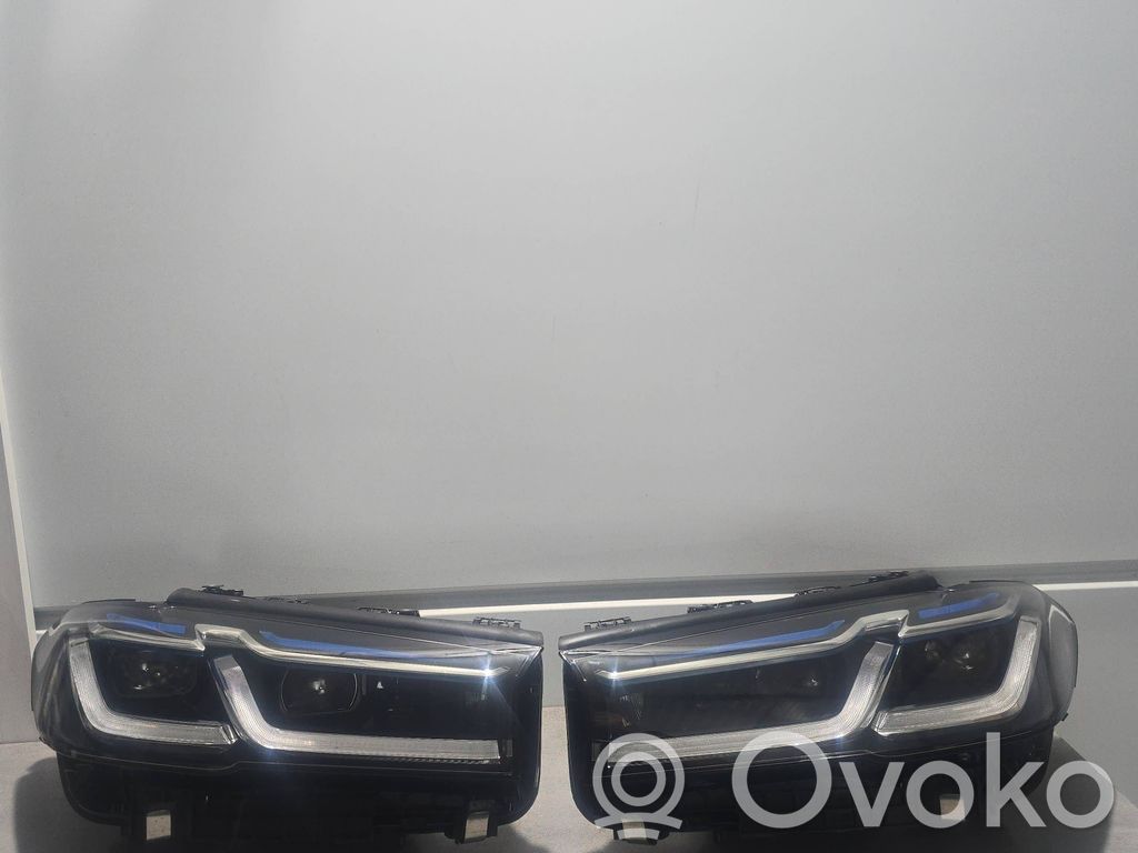 BMW 5 G30 G31 G38 Lampy przednie / Komplet 
