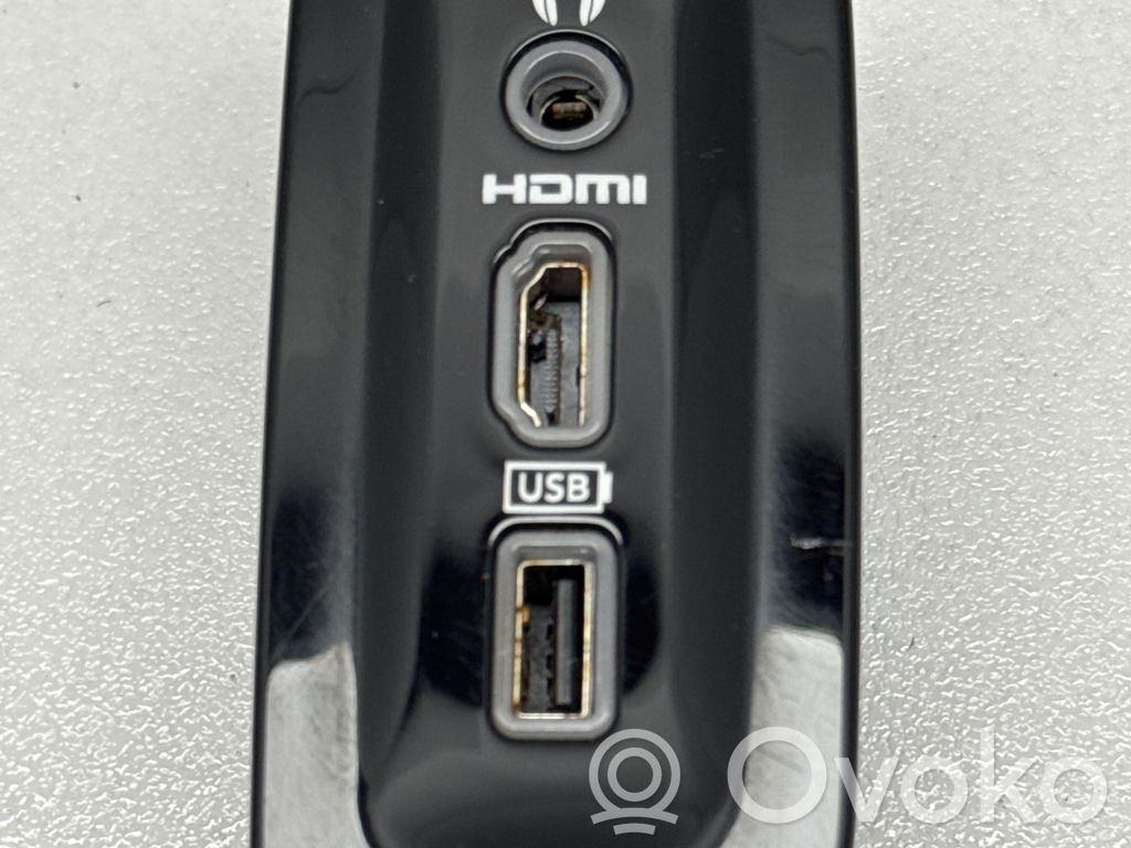 Chrysler Pacifica USB socket connector 