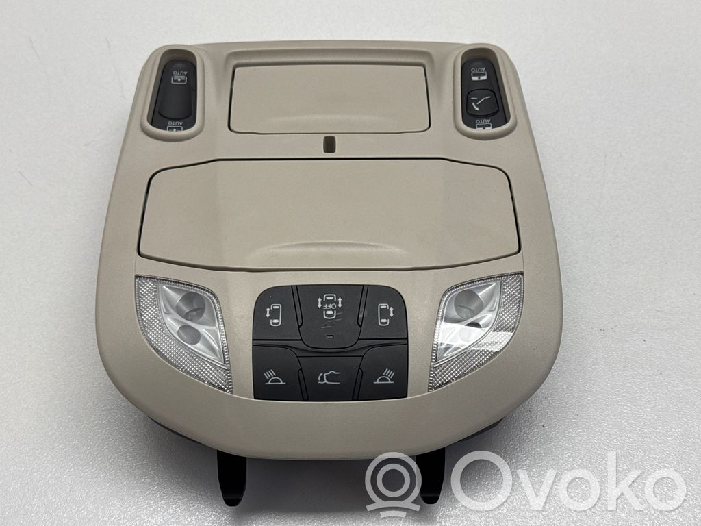 Chrysler Pacifica Front seat light 