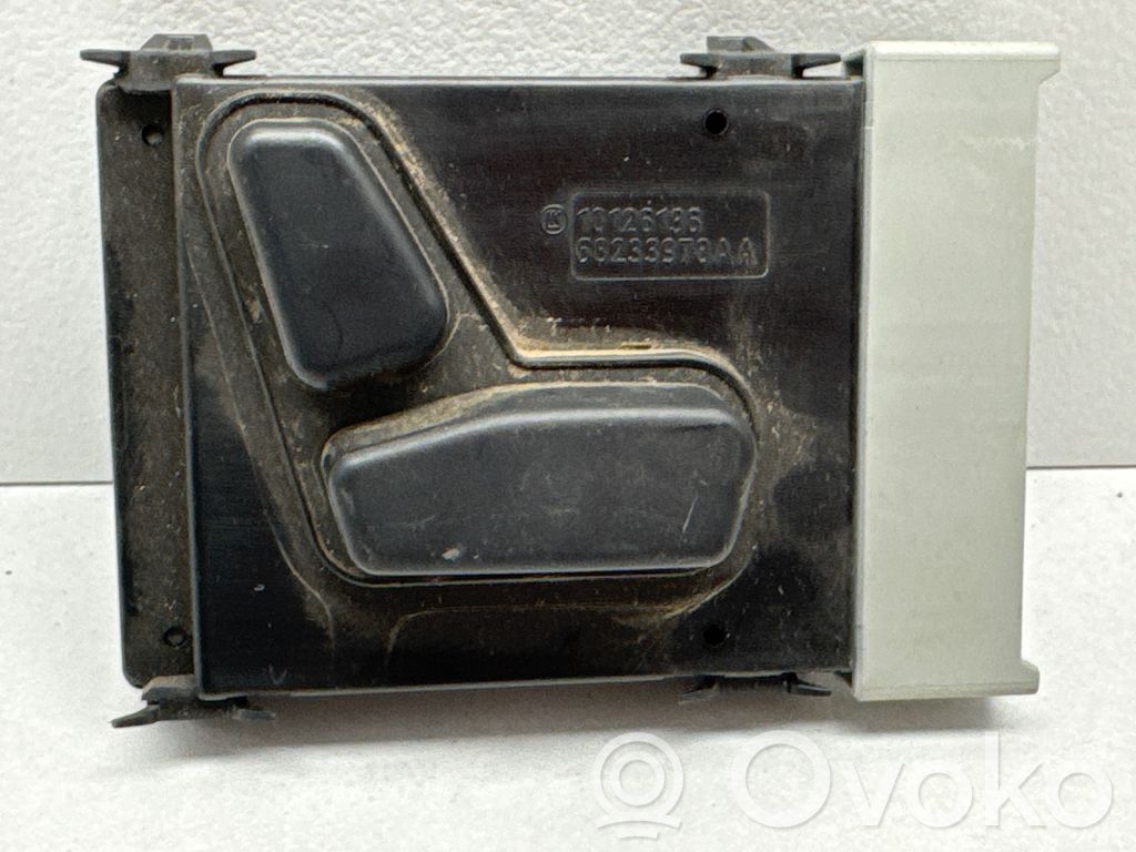 Seat control switch   68233978AA,10126136