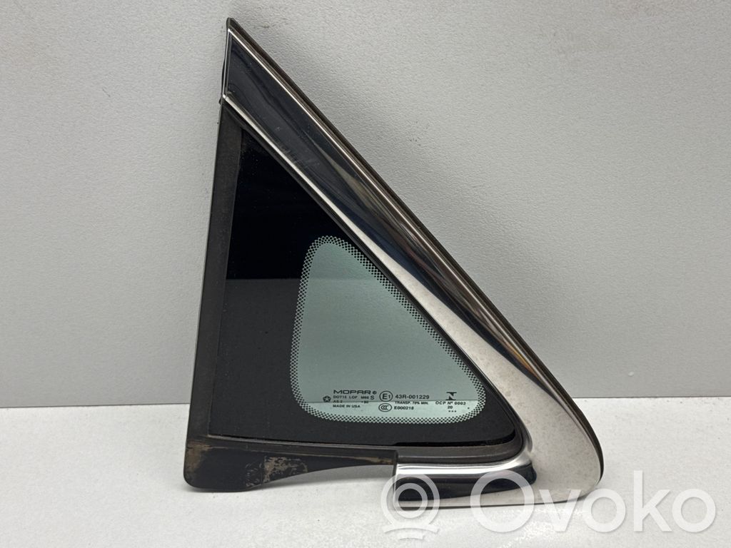 Front triangle window/glass   68227746AE,0119212268
