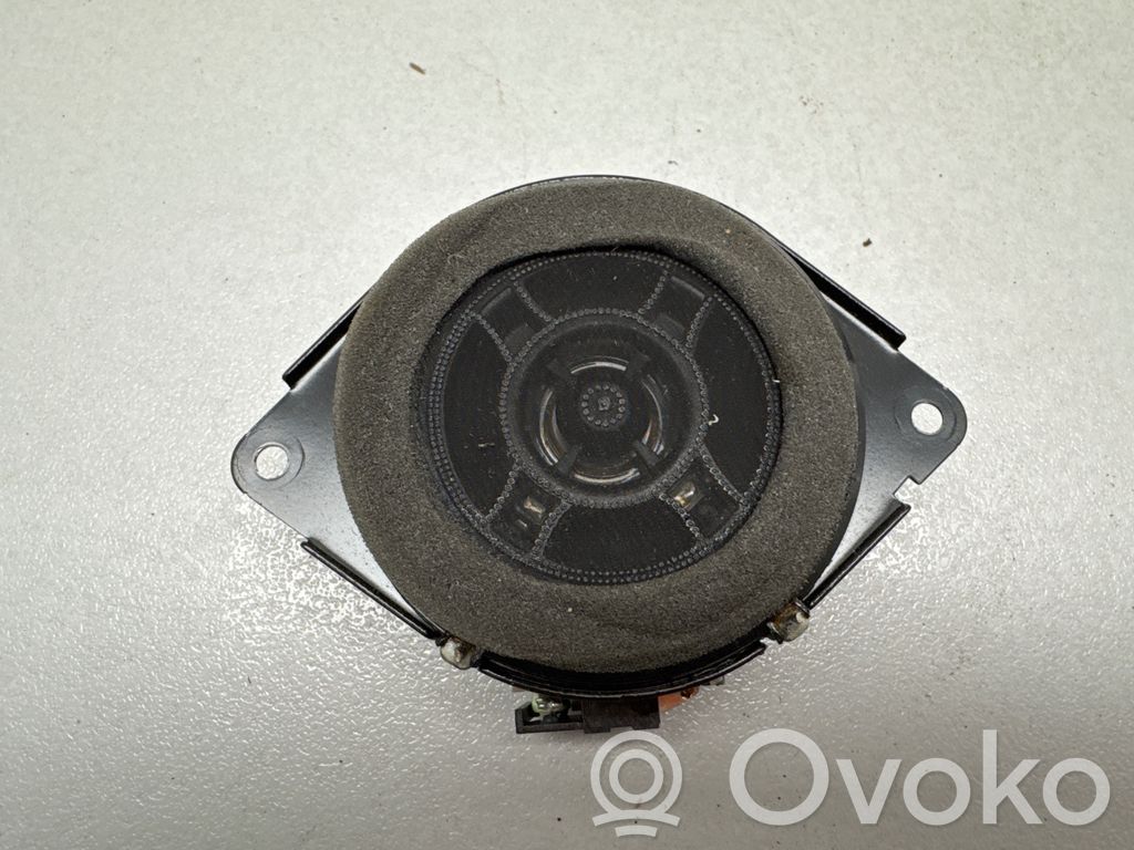 Altavoz del panel   68043045AD,8923021701A,19517J0852