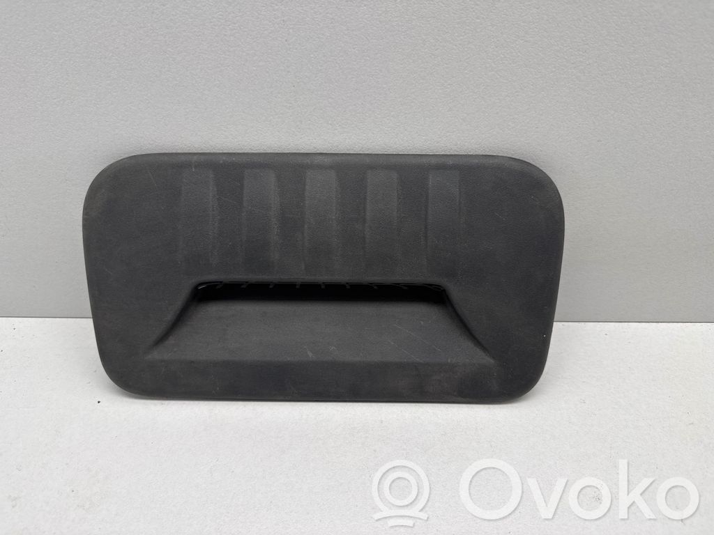 Oro grotelės gale   5SR68DX9AE,063942,SUFL00P