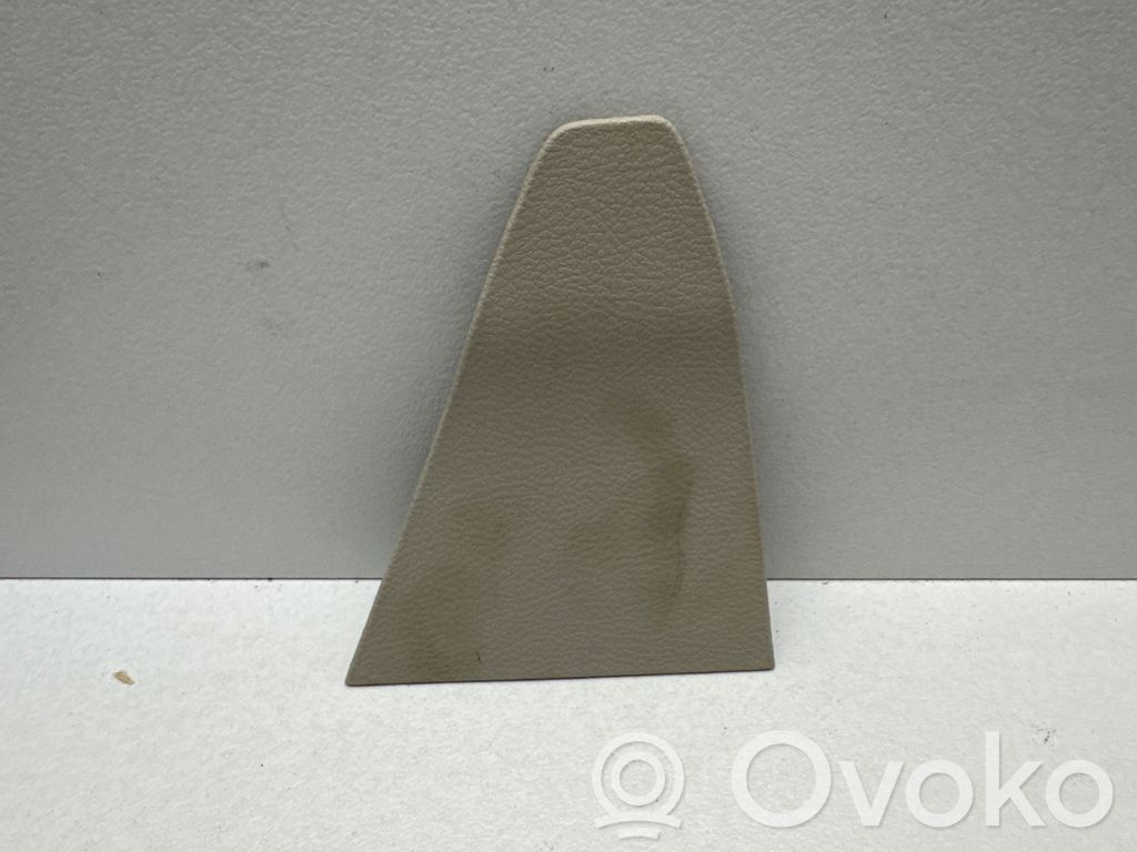 Chrysler Pacifica (B) pillar trim (bottom) 