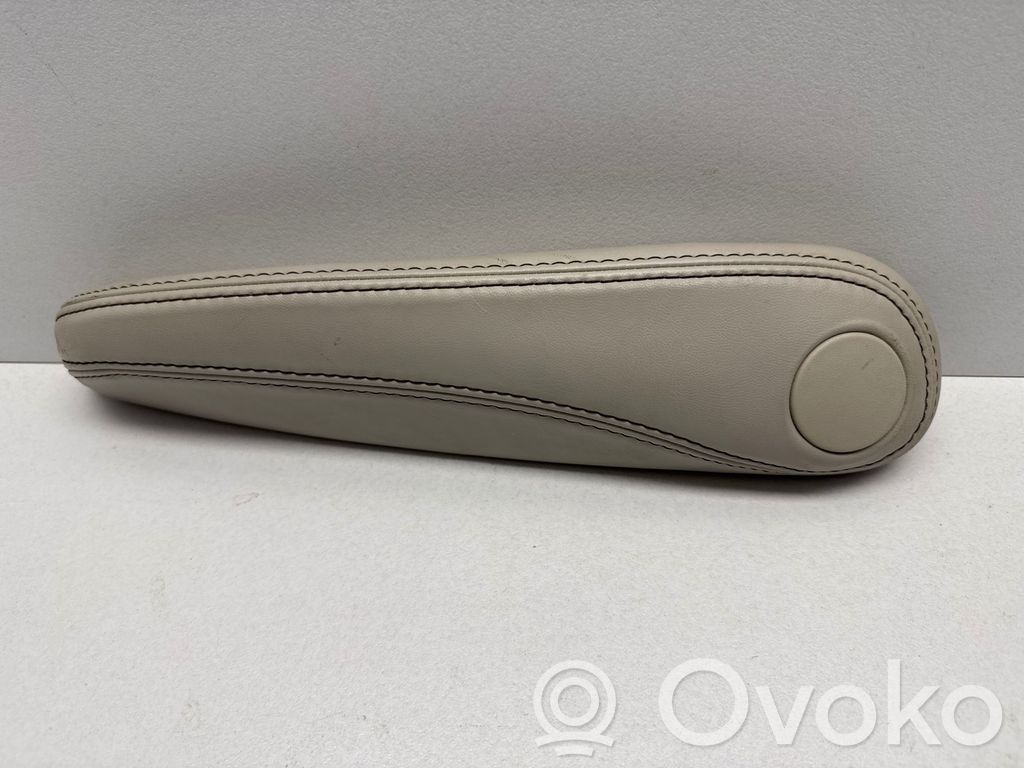 Chrysler Pacifica Galinės sedynės porankis 