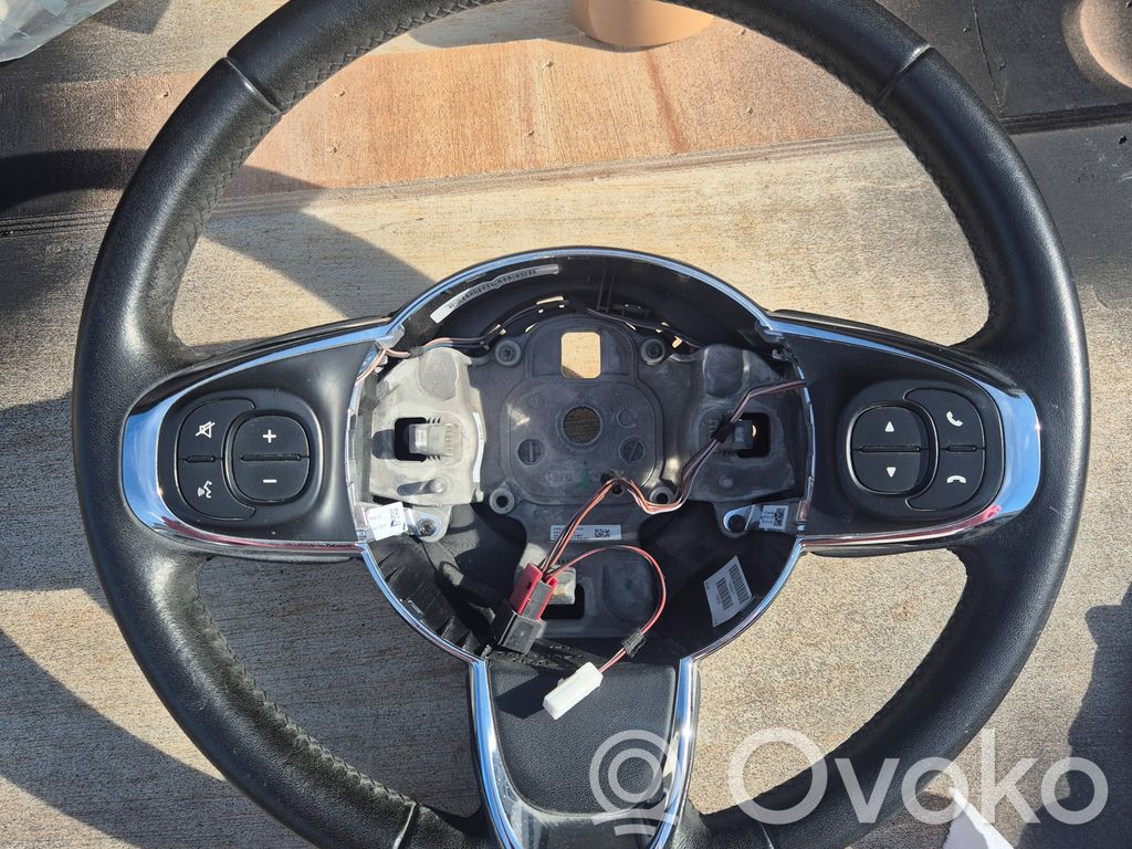 Fiat 500 Ohjauspyörä 