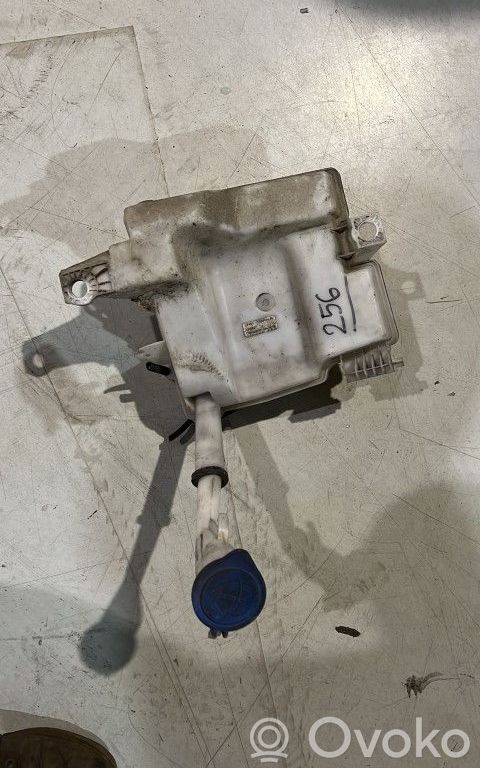 Ford Focus Logu šķidruma tvertne 