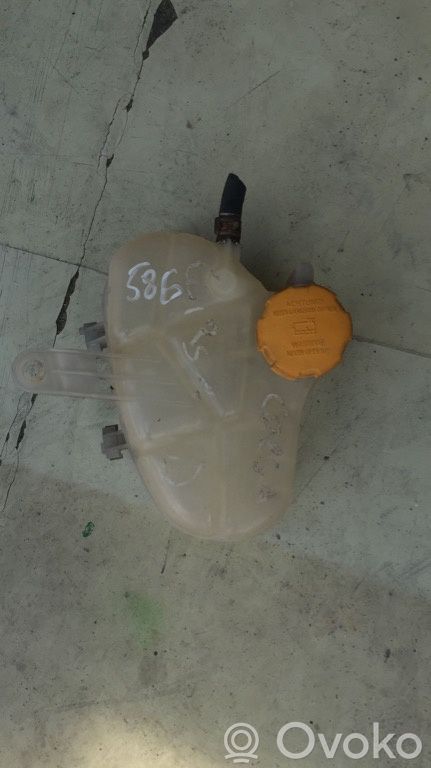 Opel Corsa D Dzesēšanas šķidruma izplešanās tvertne 