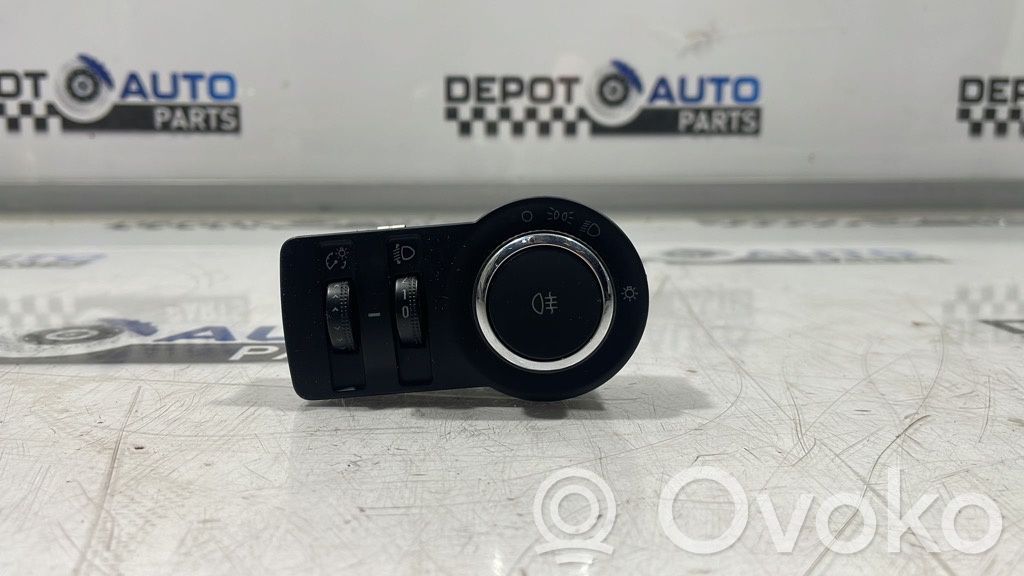 Light switch   13268697,A17DTC